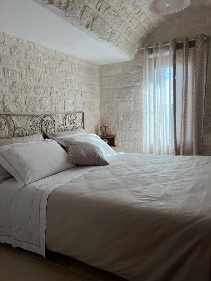 Trulli Lucenti * Alberobello